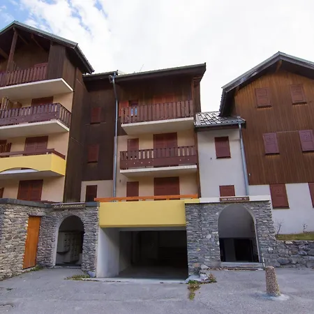 2p + Mezzanine, 6 Pers, Expose Ouest A Valloire, Pres Du Centre Et Des Commodites - Fr-1-263-185 * Valloire