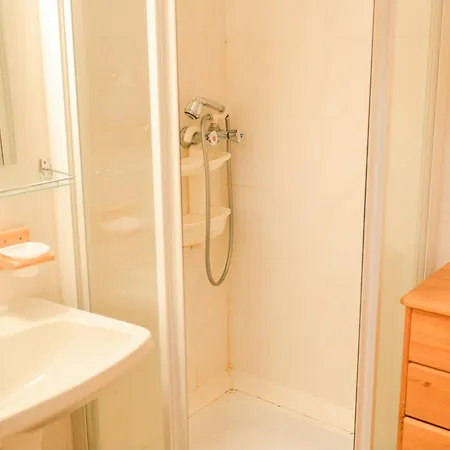 Valloire, 3 Pièces, 6 Personnes - Fr-1-263-185 *